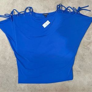 Express Top with lace up sleeves